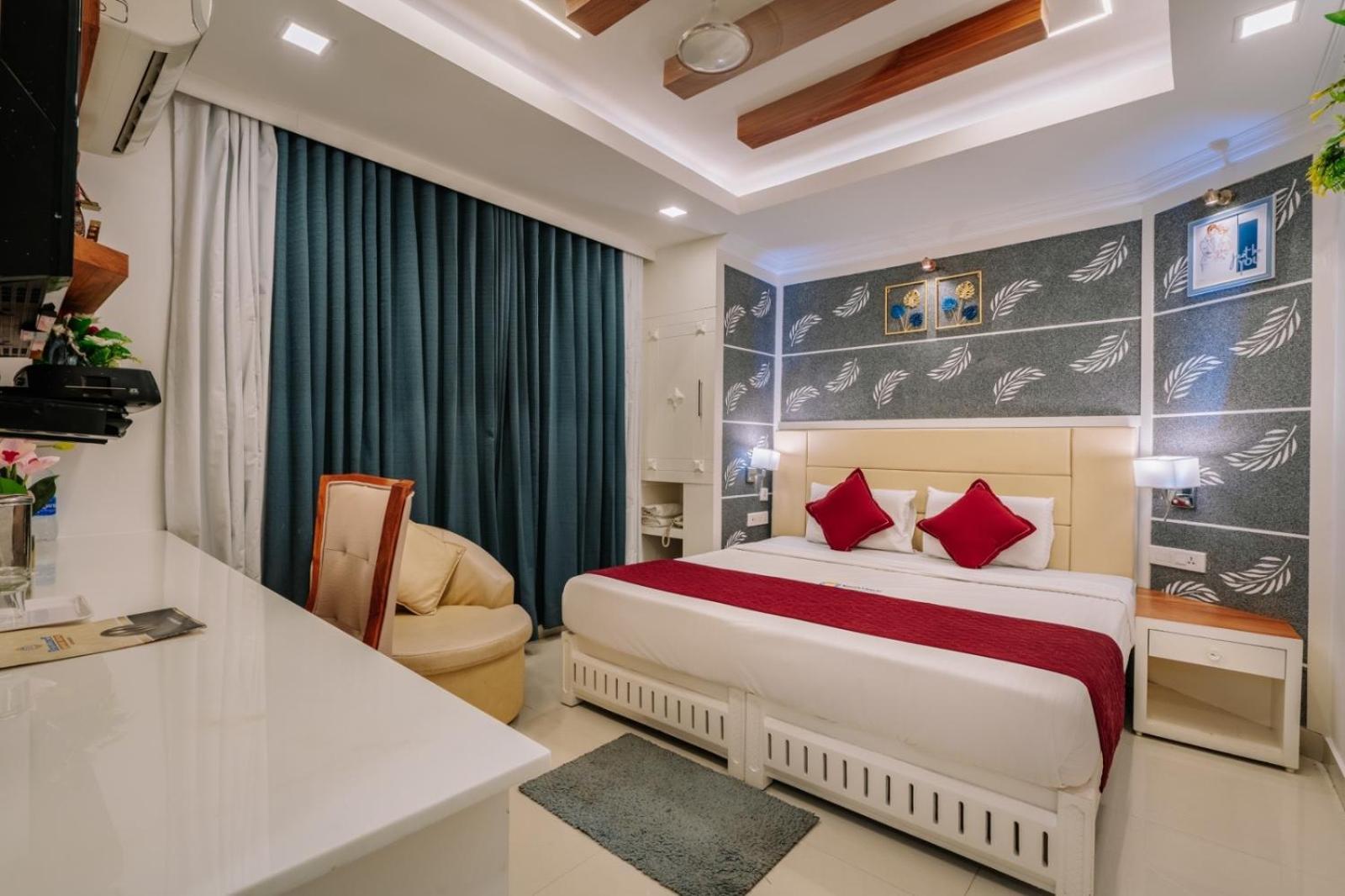 Excellency Airport Hotel Kochi Buitenkant foto
